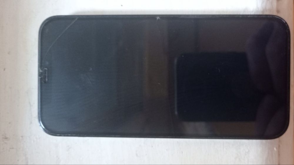 Продам айфон 12 про