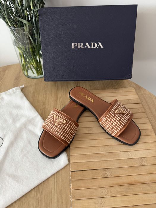 Klapki Prada Crochet Detalis Sandały