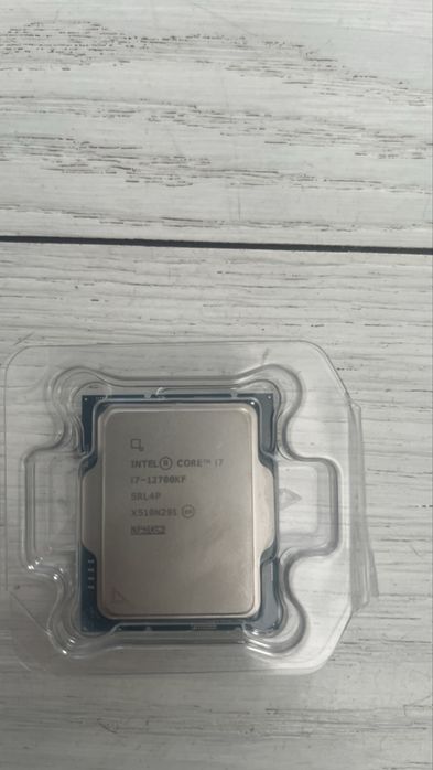 Процесcор Intel Core i7-12700KF