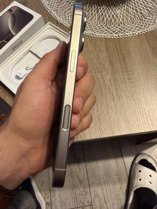 Iphone 16 pro 128GB - Idealny stan