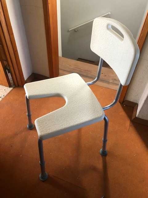 Cadeira duche e assento sanita para idosos