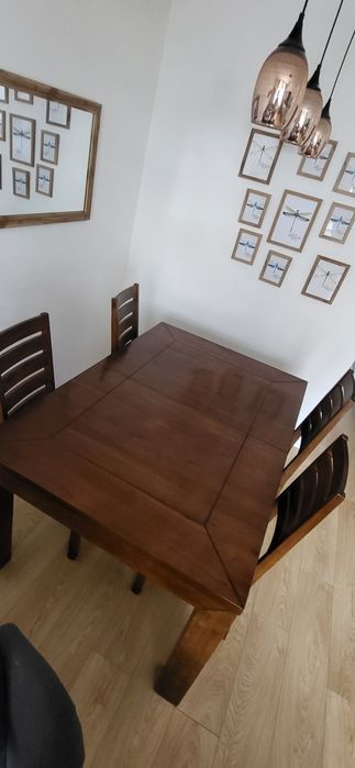 Stół drewniany z 6 krzesłami