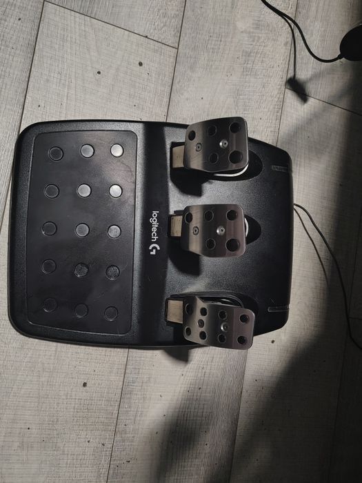 Ігрове Кермо Logitech g29 ! Без КПП !