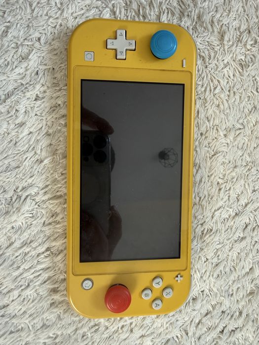 Nintendo switch lite  plus gra wyscigi i etui