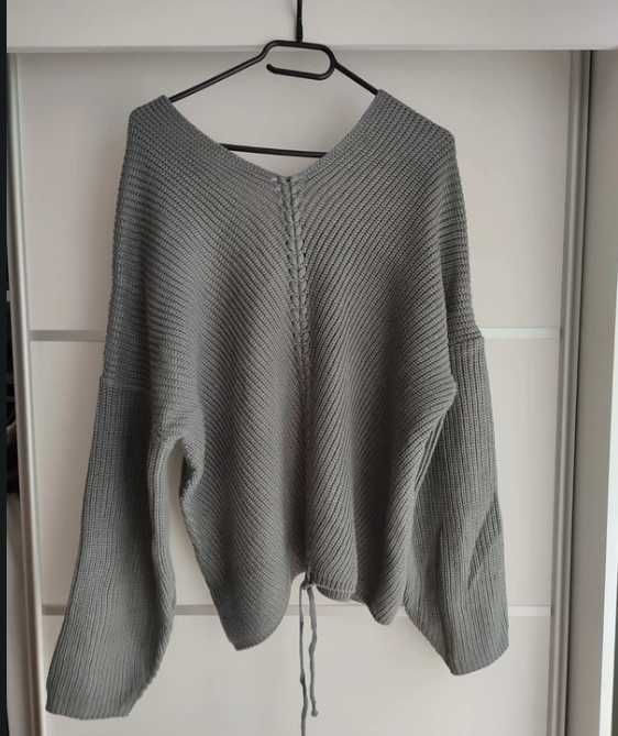 Sweter szary damski z wiązaniem rozm. XL, stan bardzo dobry