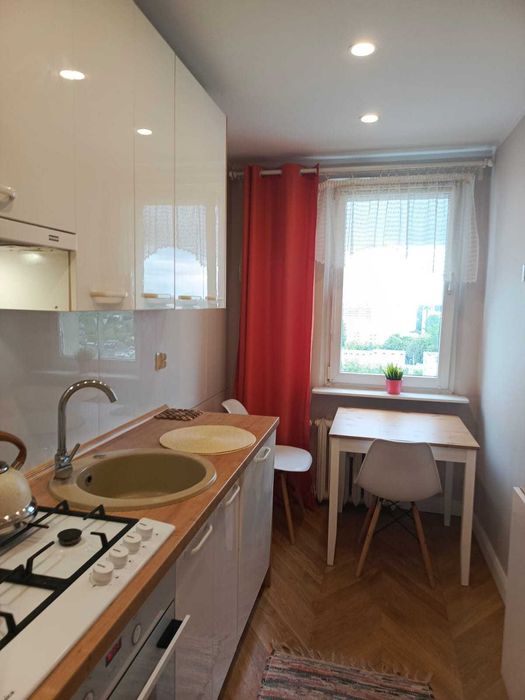 Ładne 2 pokojowe z oddzielną kuchnią - 44 m² - Widok 6