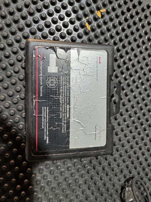 Секретки Touareg Audi Cayenne колісні секретки VAG