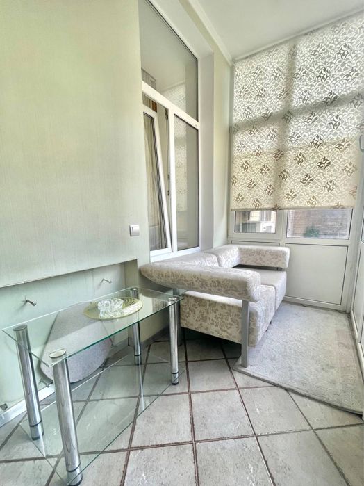 Подобова оренда квартири. Центр. ЦУМ. Пушкінська 9. Метро Театральна