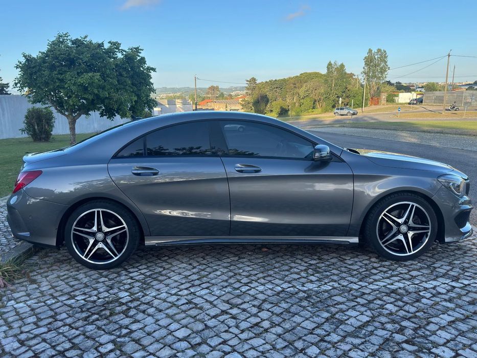 Mercedes-Benz CLA 220 d 7G-DCT AMG Line