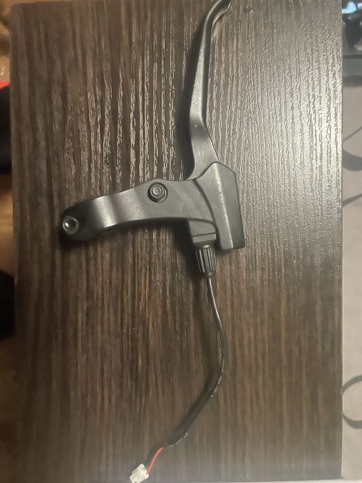 Правая ручка тормоза Kugoo G4 электросамокат