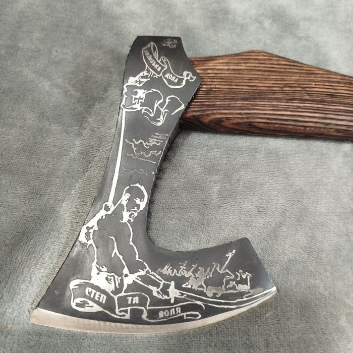 Топор ручной роботы | Сокира ручної роботи