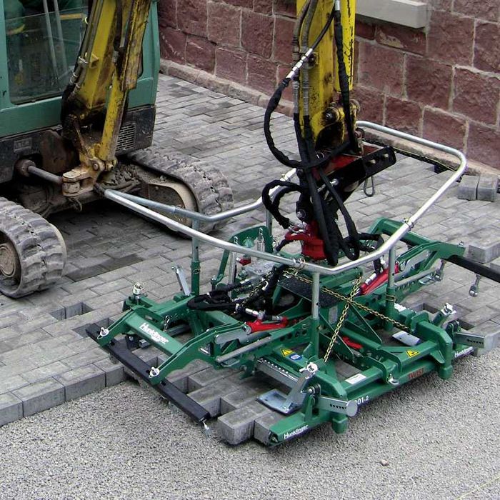 Hydrauliczny chwytak do kostki brukowej HUNKLINGER P01-2 Profi