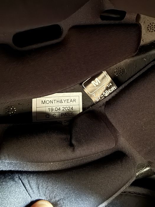 Scorpion Exo-Tech Evo Carbon Solid M, na gwarancji