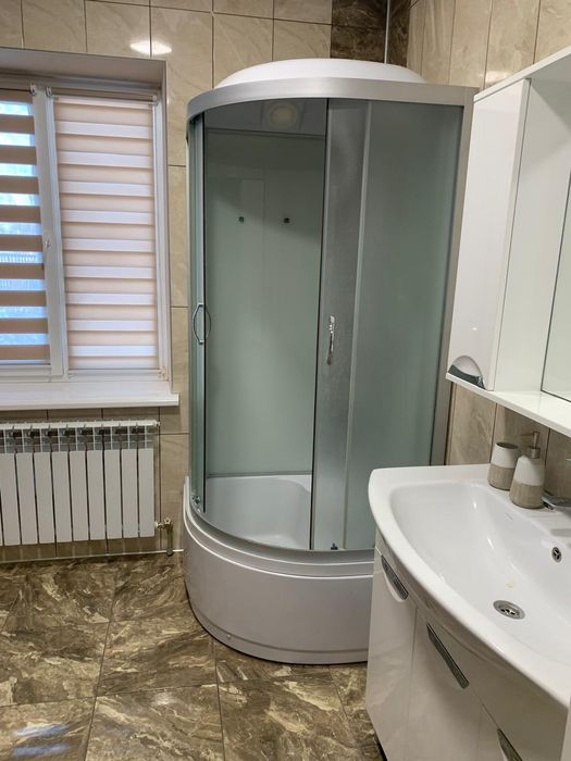 Будинок, хата, дача