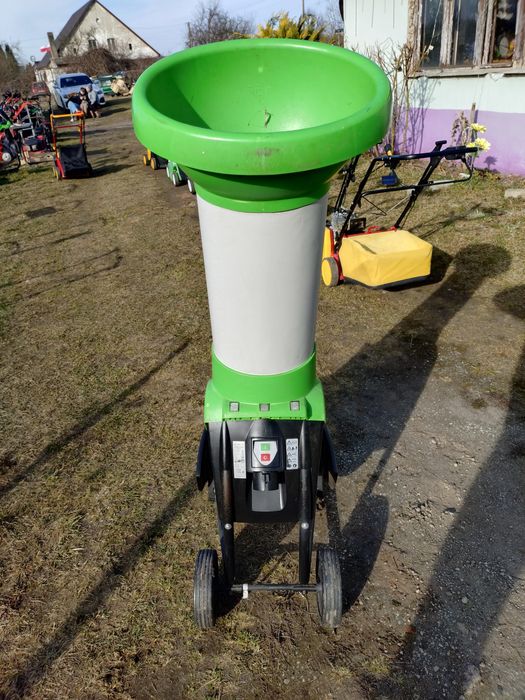 Rębak, rozdrabniacz do gałęzi Viking GE250S