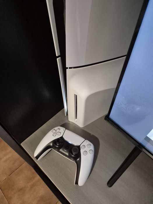 Consola Playstation 5 Slim (PS5) 1TB com garantia