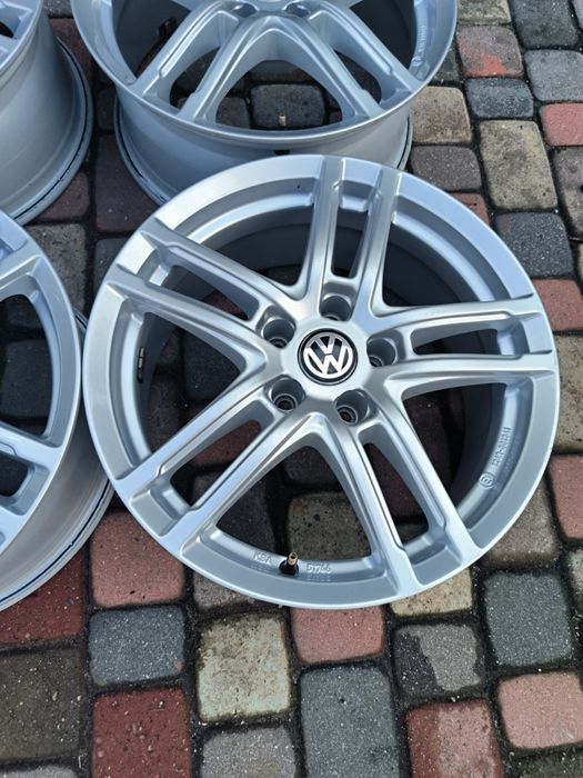 Felgi aluminiowe 17 Volkswagen Golf Passat Touran Sharan Tiguan