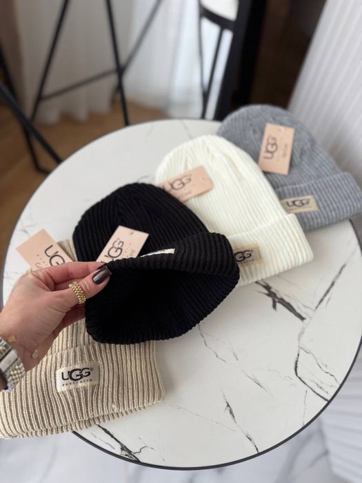Зимова шапка UGG | Унісекс | Тепла в’язана | В наявності
