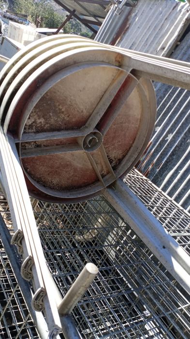 Mesas usadas em bom estado