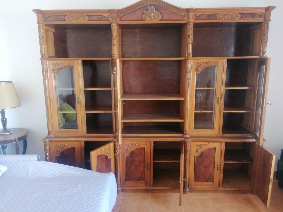 Móvel sala em cerejeira/Nogueira