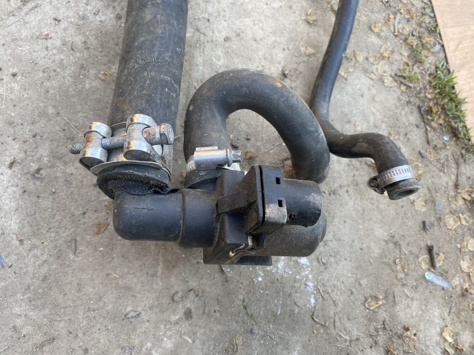 Bmw e46 доп насос антифризу, патрубки та штуцера охолодження для Бмв.