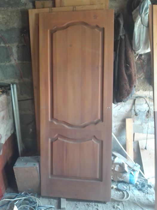 Продам двери сосна