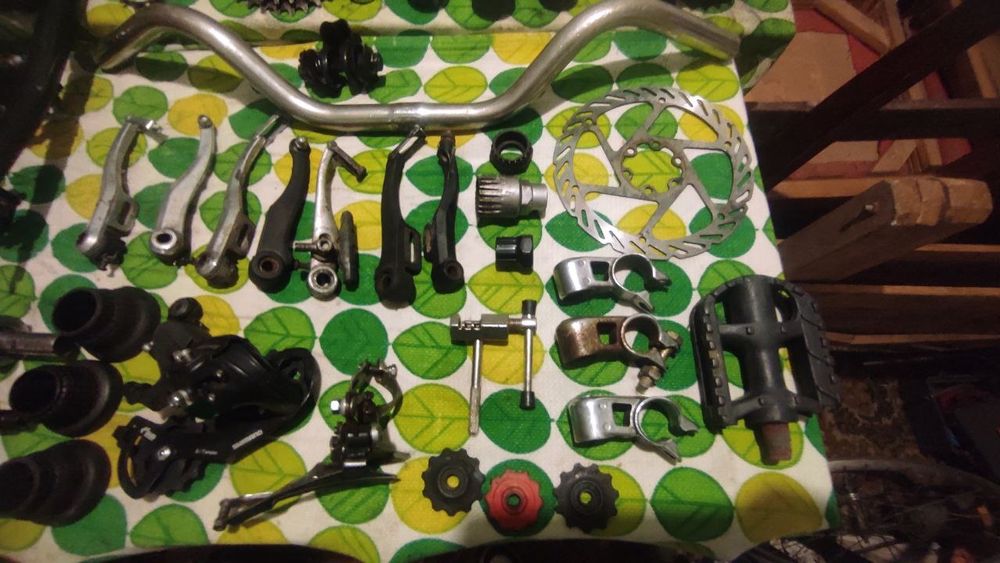 Продам велозапчасти одним лотом