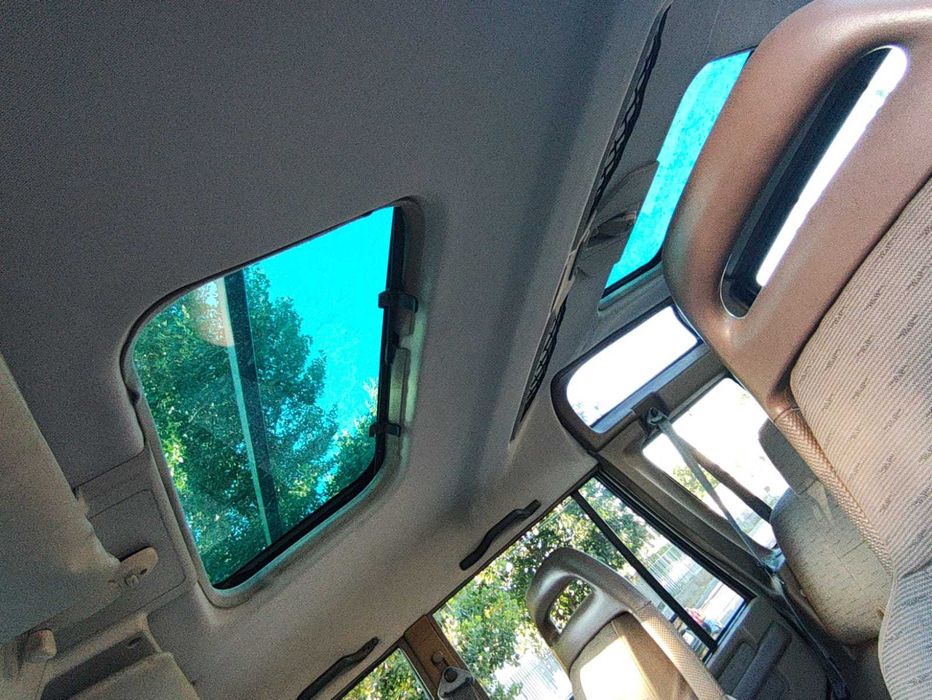 Vendo Land Rover em muito bom estado, todo original.
