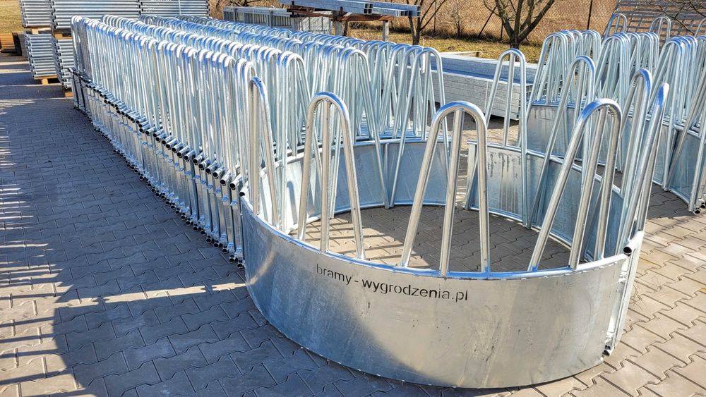 Paśnik 12 stanowiskowy dla bydła koni kosz karmink na bele