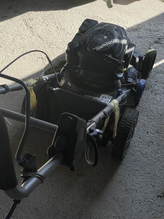 Газонокосарка бензинова