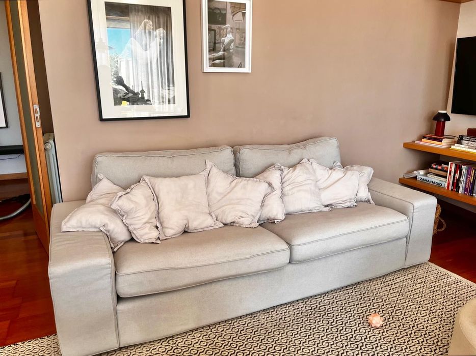 Sofá Kivik 3 lugares