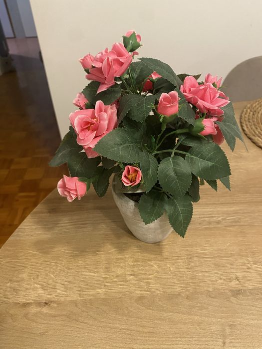 Lindo vasinhho de flores artificiais