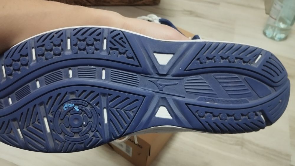 Halówki Mizuno Cyclone Speed 4 rozm. 42,5 buty do siatkówki