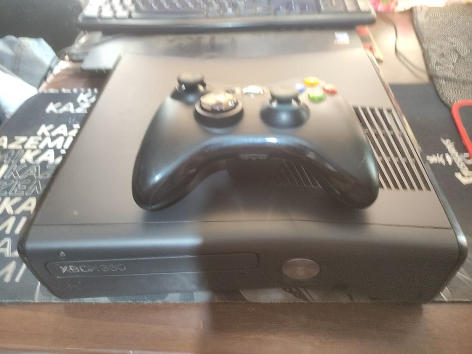 Ігровий комплект Xbox 360 Slim 320GB + 12 топових ігор (14 коробок)