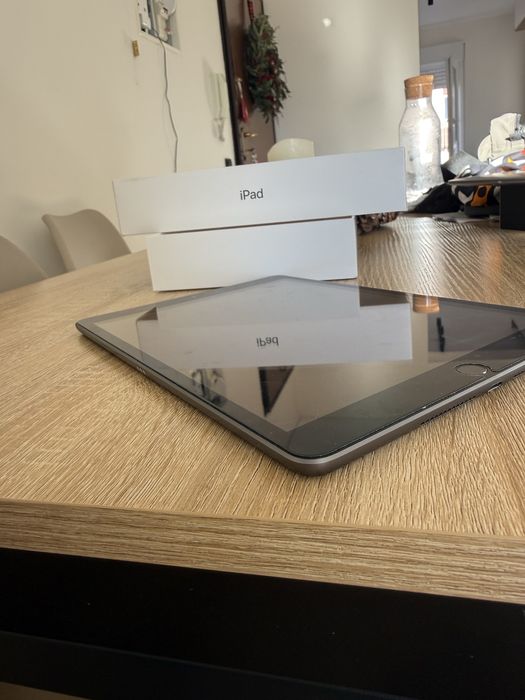 Ipad (8th Generation) WI-FI + Cellular 128 GB