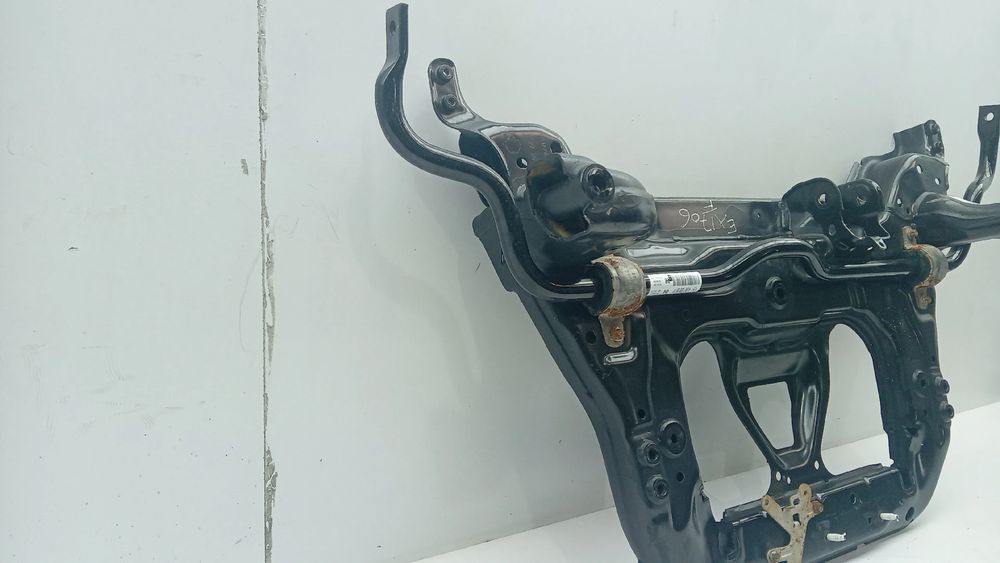 Charriot frente MERCEDES-BENZ GLA (H247)