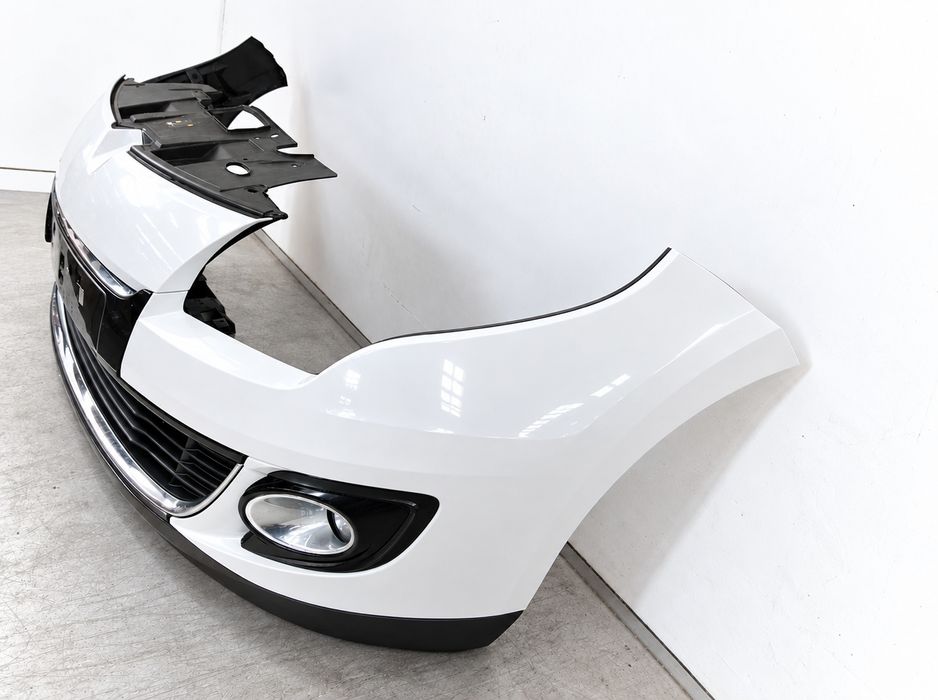 Parachoques frente Megane 3 (xenon)