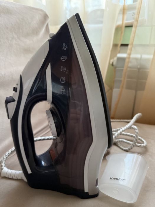 Праска утюг Scarlett