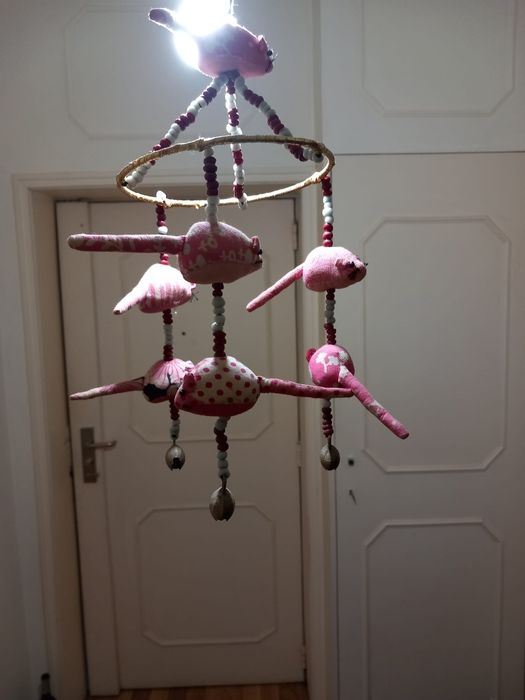 Mobile. Ratinhos com campainhas