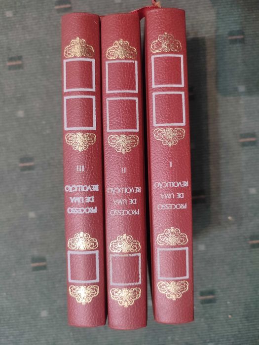 Processo de uma revolução L. Pereira Gil - 3 volumes
