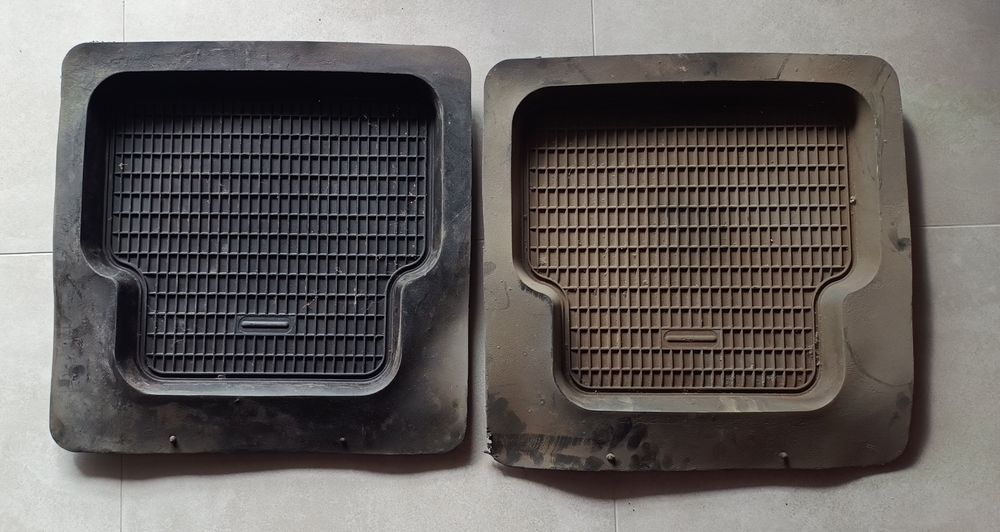 Коврики в авто, задние.