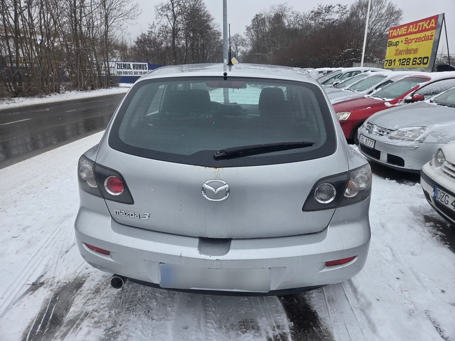 Mazda 3 5drzwi 05r 2.0Lpg 9lat zadbany klima ksenony 2kpl kół wysyłka