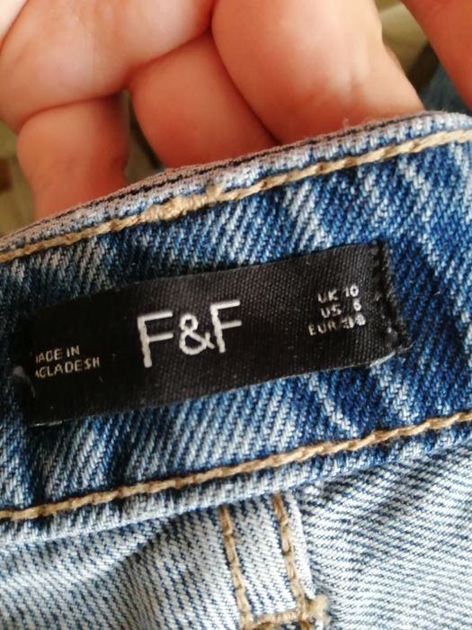 F&F Мом джинси розмір 38