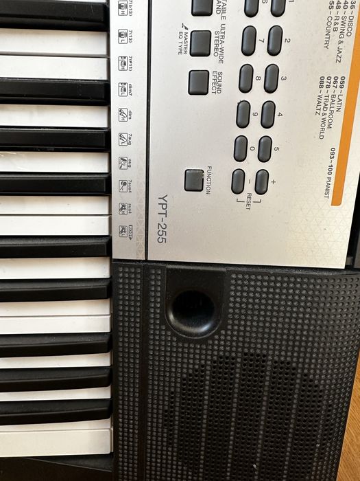 Keyboard Yamaha YPT-255