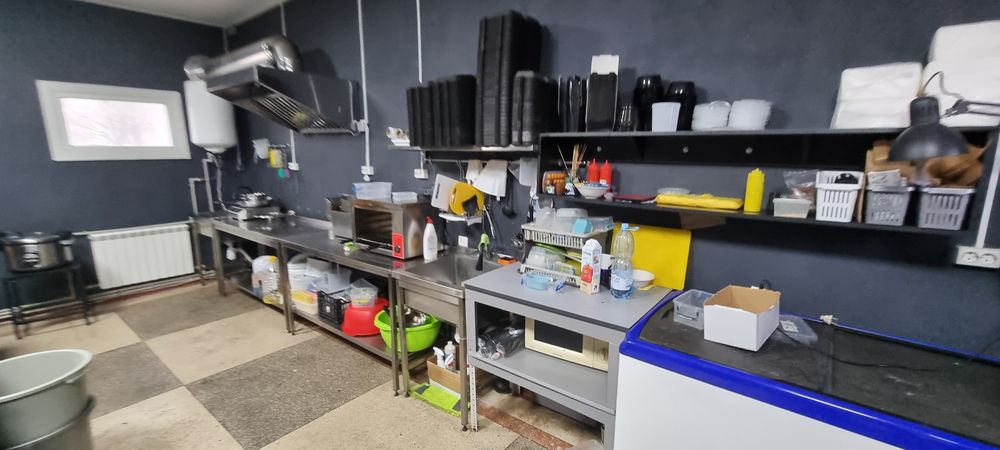 Морозилка холодильник оборудование для кафе