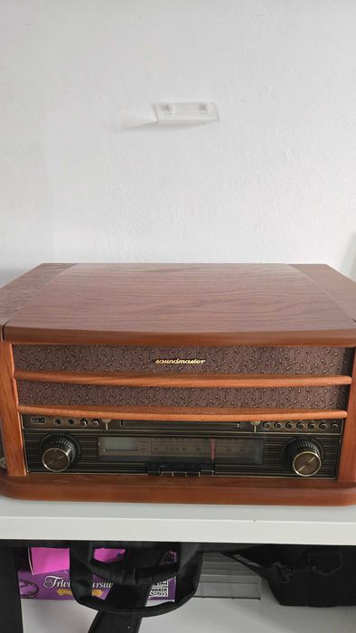 Giradiscos Soundmaster NR540