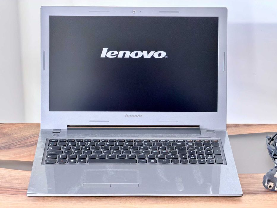 Lenovo IdeaPad S500/ Celeron N1017U / 8GB RAM / 256GB SSD / 15,6 HD