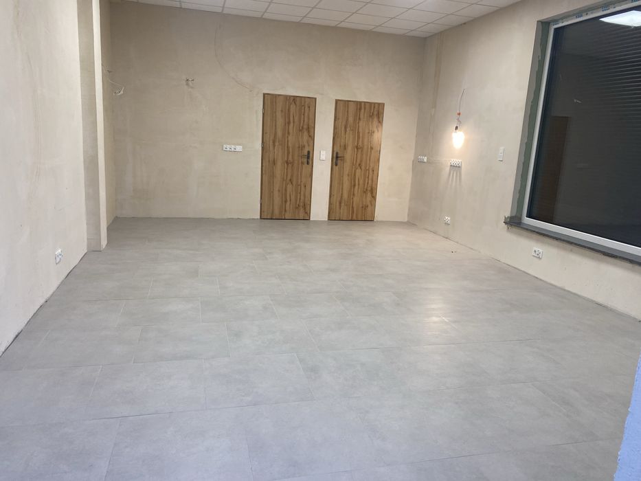 Lokal użytkowy 50m2, 233m2, magazyn 50m2