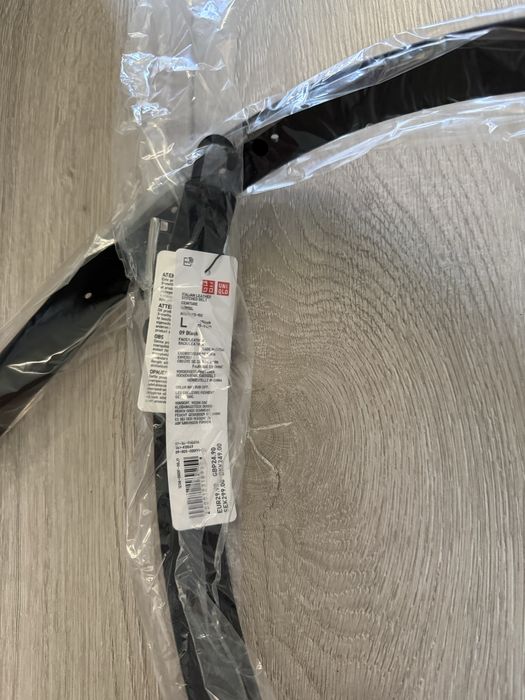 uniqlo pasek męski rozmiar M lub L  opis!!