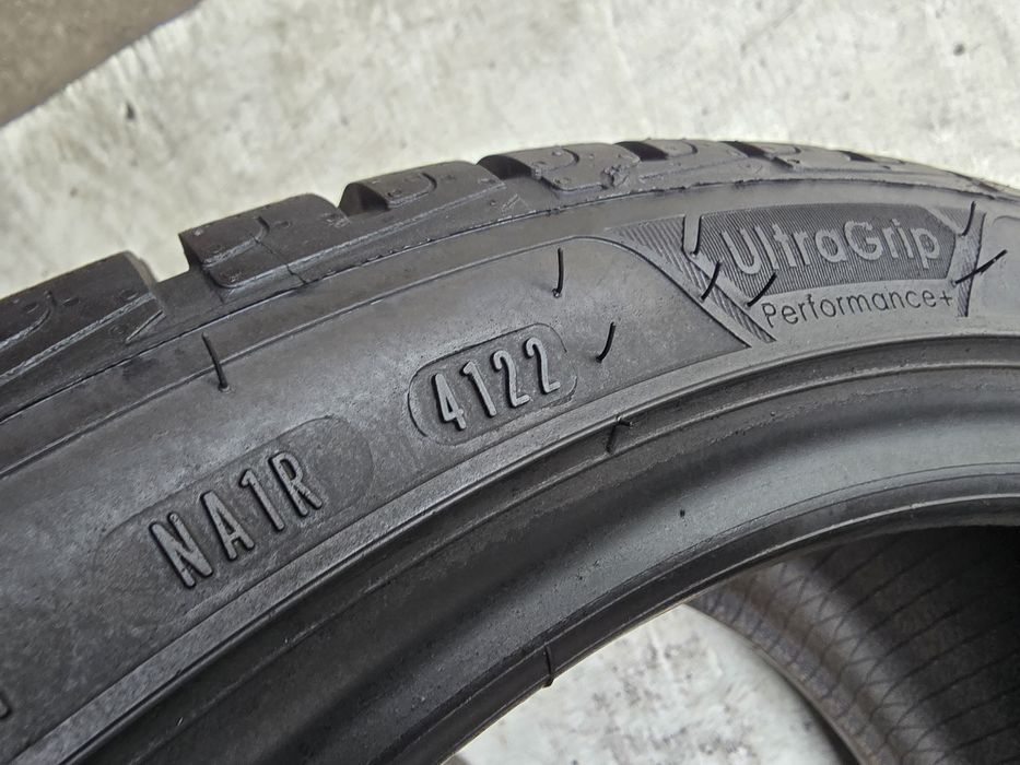 Sprzedam oponę 225/40 18" Goodyear UltraGrip Performance + 9mm 2022r